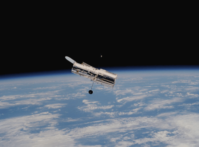 wHAT wE kNOW aBOUT the hubble space telescope’s recent software glitch