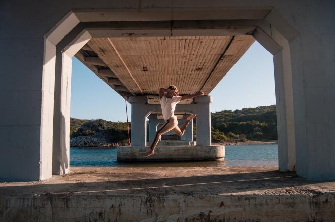 The Essence of Expressions 